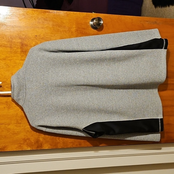 IZOD Fleece Zip-Up XL - Picture 3 of 6
